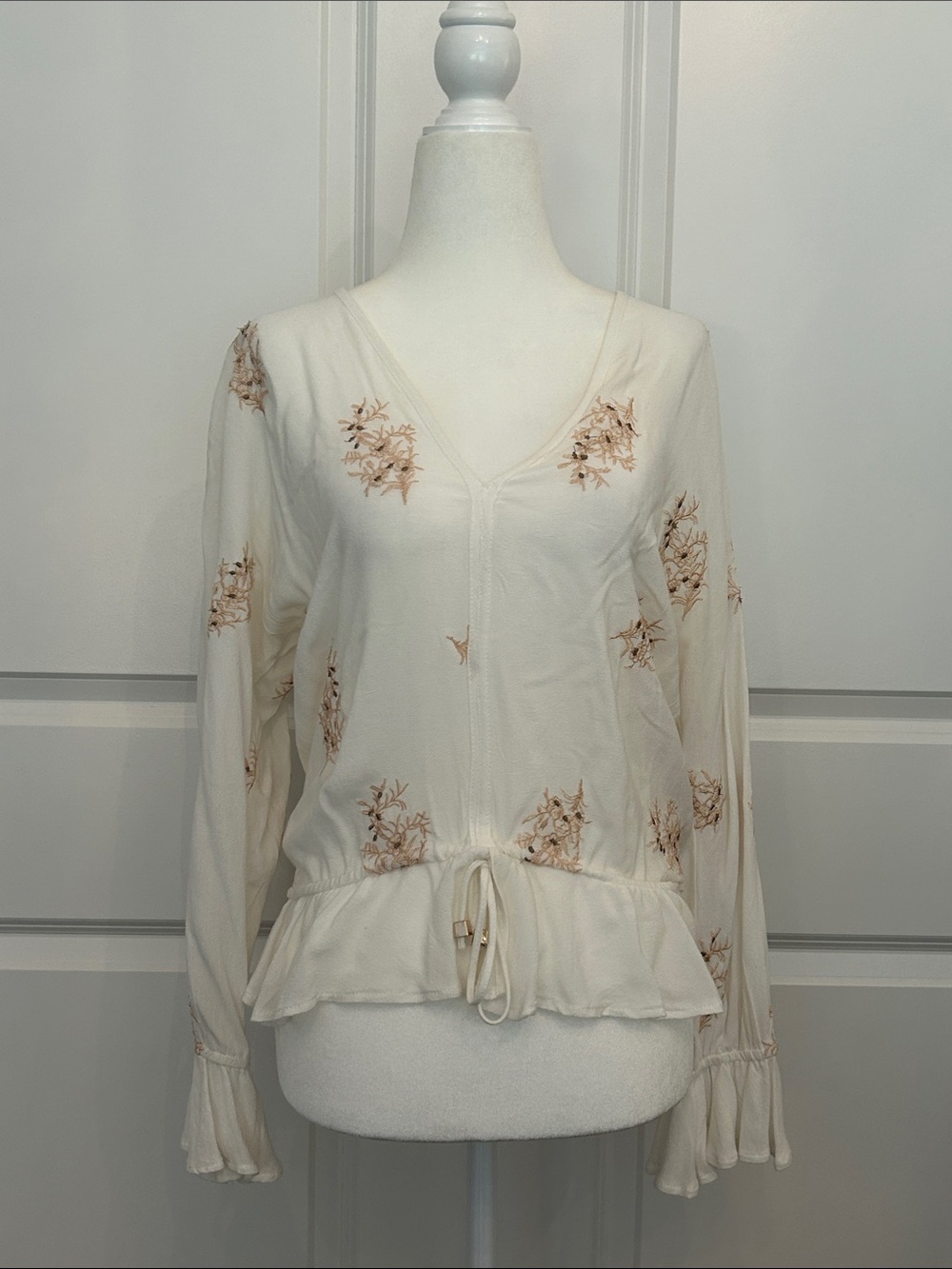 Vintage Havana Cream Floral Tie-Front Ruffle Blouse